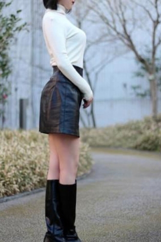 GRAND AROMA東京〜グランドアロマトウキョウのセラピスト「清水いろは」