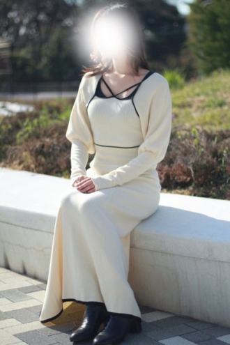 GRAND AROMA東京〜グランドアロマトウキョウのセラピスト「雫あいら」