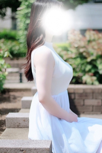 GRAND AROMA東京〜グランドアロマトウキョウのセラピスト「水無瀬こと」