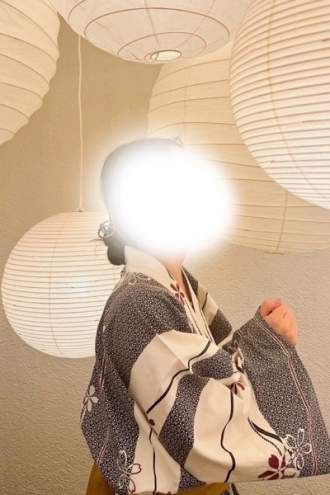 GRAND AROMA東京〜グランドアロマトウキョウのセラピスト「秋宮えま」