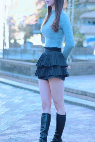 GRAND AROMA東京〜グランドアロマトウキョウのセラピスト「朝宮れい」