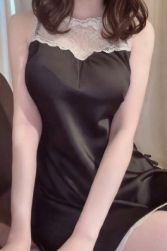 GRAND AROMA東京〜グランドアロマトウキョウのセラピスト「楠なぎ」