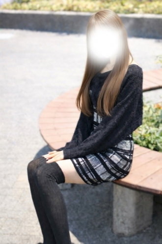 GRAND AROMA東京〜グランドアロマトウキョウのセラピスト「中島ゆゆ」